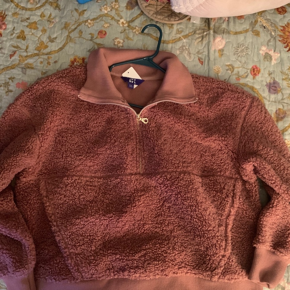 Plus size women’s Sherpa j1/4 zip jacket